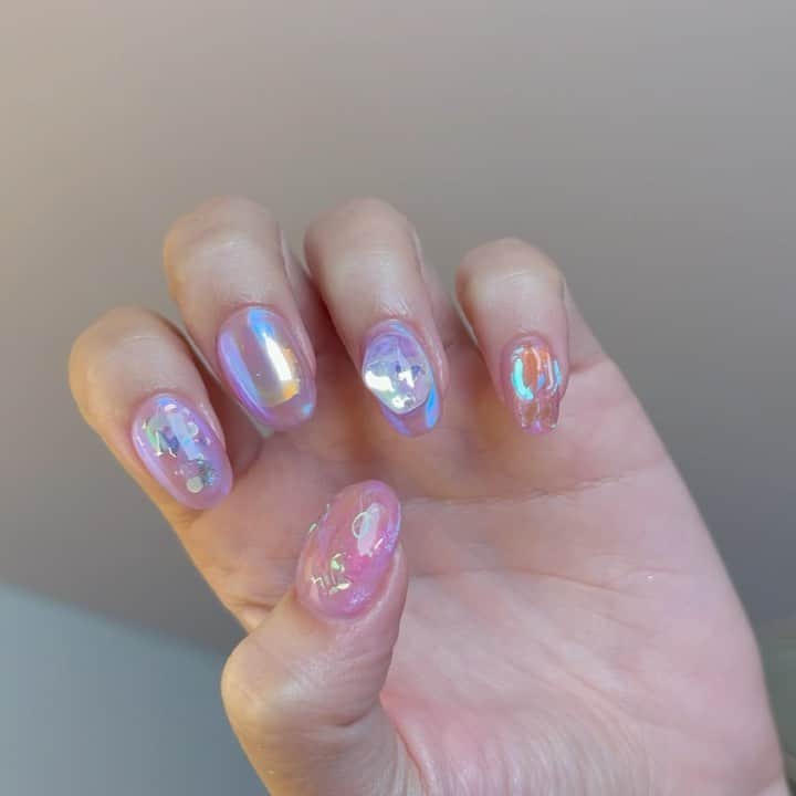 ᴅᴏᴜʙʟᴇsᴏᴜᴘのインスタグラム：「넘 예쁜 얼음 네일 🧊💅 이번에두 앤어네일 @and_a_nail 지연쌤께…💕  매번 예쁘게 해주셔서 고마워용 ✨💓  #습습_네일 #앤어네일   #젤네일 #젤네일아트 #강남네일  #ネイル #ネイルアート #ネイルデザイン #ジェルネイル」