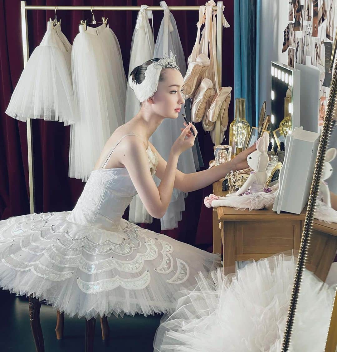 バウエルジゼル愛華のインスタグラム：「🦢🩰」