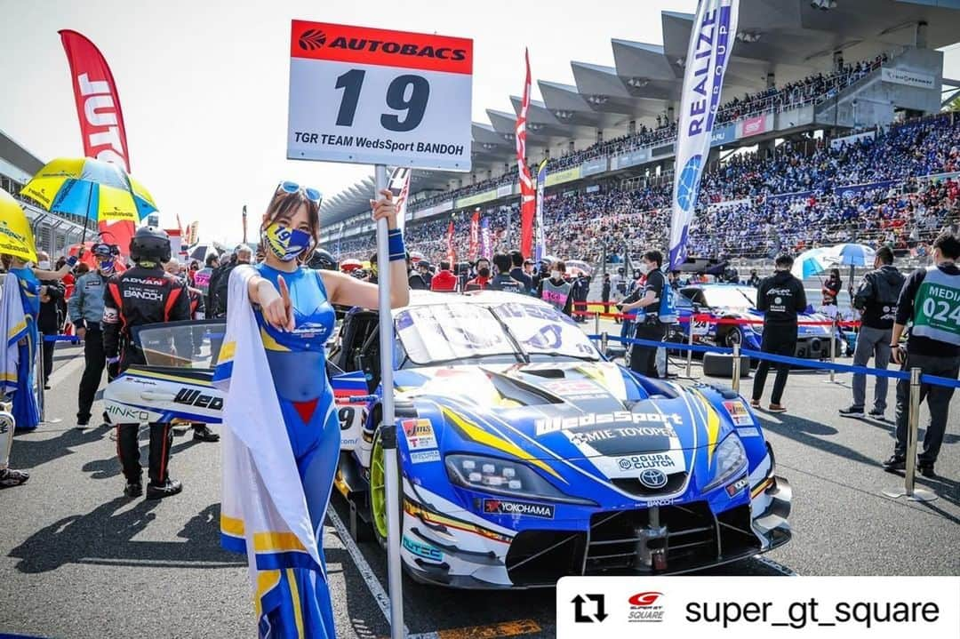 霧島聖子さんのインスタグラム写真 - (霧島聖子Instagram)「先日 @super_gt_square さんが 投稿されていた写真が素敵なのでリポスト💙  明日からのSUPER GT Rd.3鈴鹿🦌 TGR TEAM WedsSport BANDOH 19号車の応援宜しくお願いします✨ 週末かなり暑くなりそうなので 熱中症対策等しっかりしていただいて 元気に観戦しようね❤️‍🔥  もう夜遅くて見てる人も少ないかも？なので スケジュールは明日の朝改めて投稿します‼️ (Twitterには既に投稿してるよ～)  #それいけ坂東ちゃん #SUPERGT #SGT #GT #富士スピードウェイ #サーキット #racequeen #RQ #racingprojectbandoh #tgrteamwedssportbandoh #wedssport #BANDOH #wedssportbandoh #爆走坂東組 #コスチューム #sexy #wedssportadvangrsupra」5月28日 0時22分 - seiko_kirishima