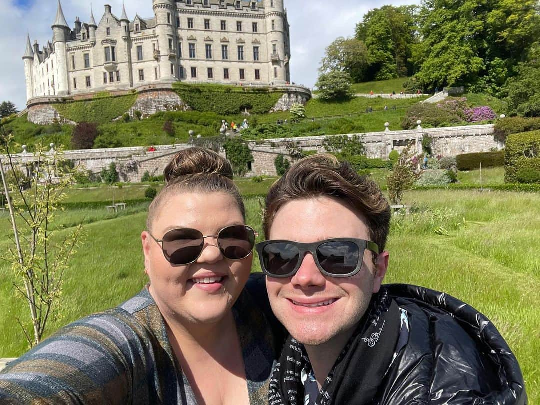 アシュリー・フィンクさんのインスタグラム写真 - (アシュリー・フィンクInstagram)「Happy birthday to the one and only @chriscolfer!!! Ain’t no castle high, ain’t no glen low, ain’t no Loch Ness wideeee enough to keep me from celebrating you, babe. I love you unconditionally, everywhere, every day but especially today in Scotland. Happy birthday to the best of the best. 🏴󠁧󠁢󠁳󠁣󠁴󠁿🥳」5月28日 1時11分 - axemefink