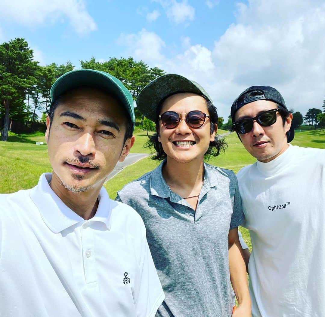 窪塚洋介のインスタグラム：「今月は9回入れとるでよ⛳️」