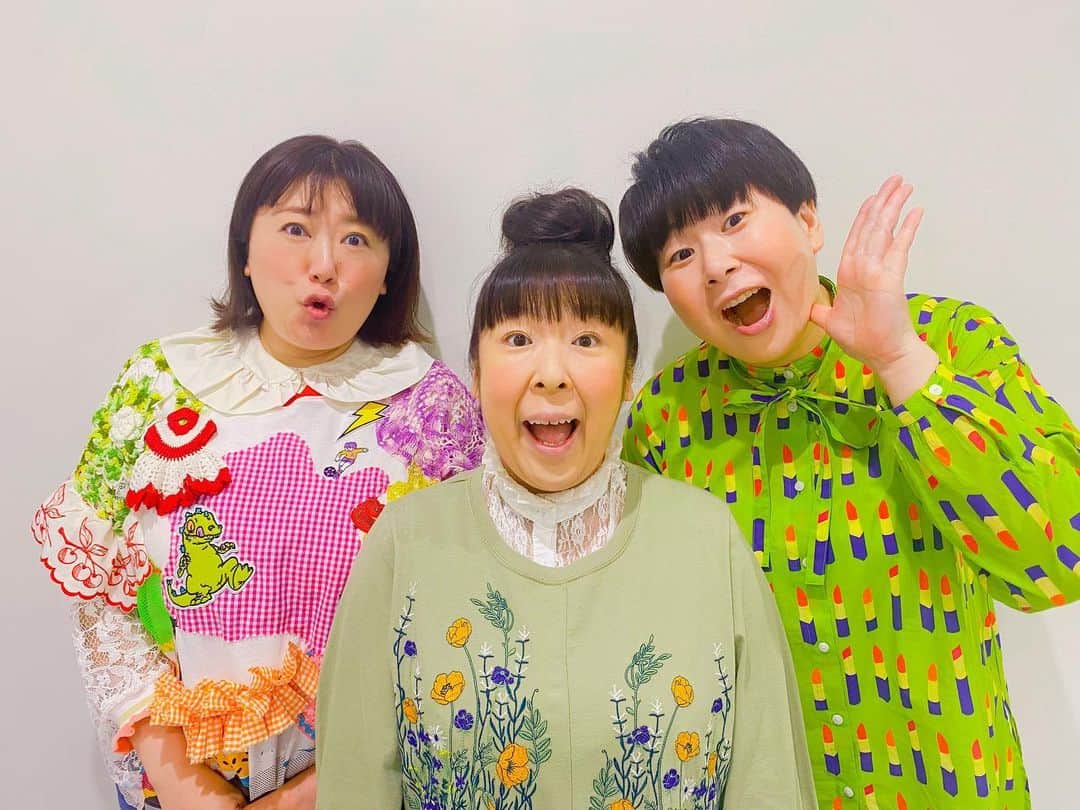 のインスタグラム：「. Twitterフォロワー1000人超えました💫✨ たくさんのフォローありがとうございます🥹💗 出演情報などは Twitterから発信して参りますので ぜひチェックしてくださいね🙇💕 . #森三中#Twitter始めました🔰」