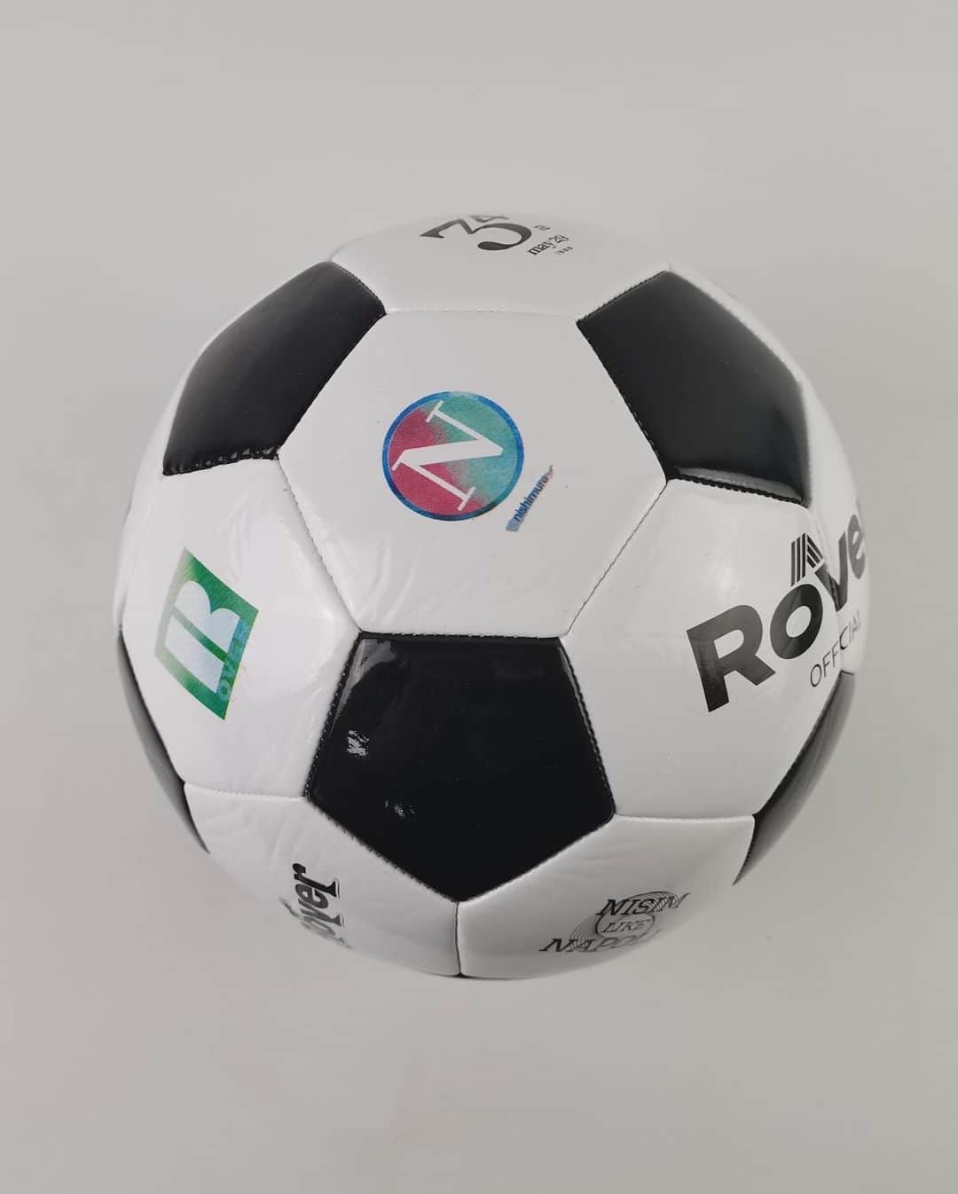 Roverさんのインスタグラム写真 - (RoverInstagram)「ぜひ皆さんフットサルボールしましょう！  ＃誕生日 #レッツフットボール」5月28日 13時26分 - rover_nish