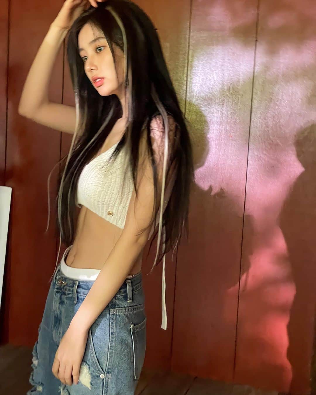 カン・ヘウォンのインスタグラム：「Hello everyone, it’s been a while 🤍 -  [#KANGHYEWON#HYEWON#강혜원#Kpopdol#likeforfollow#followforlike#like4like#l4l]」