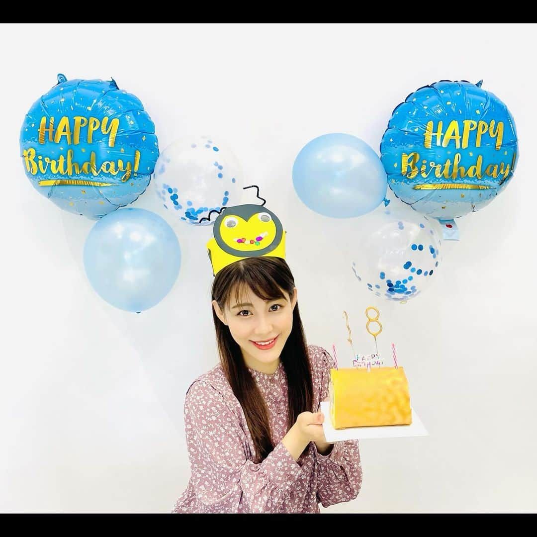 美馬怜子さんのインスタグラム写真 - (美馬怜子Instagram)「昨日、38歳の誕生日を迎えました😊💕 マレーシアで迎える初めての誕生日です🎂  どんなケーキ屋さんがあるのかなぁって探していたら、偶然息子と同じ名前のケーキ屋さんを見つけて自分にプレゼントしてみました🎁  甘すぎなくて、とっても美味しいフルーツロールケーキ🍰 お気に入りのお店を発見です✨  38歳の一年は、1日1日を大切に全力で楽しんでいきたいと思います^_^  これからもどうぞ宜しくお願いいたします💖  . #バースデー #バースデーケーキ #マレーシア #38歳 #malaysia #birthday #birthdaycake #yammy」5月28日 21時26分 - mimaryoko