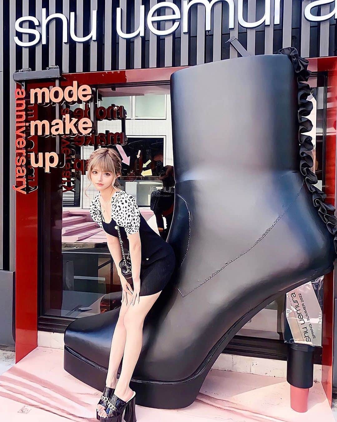 アンジェリカのインスタグラム：「𝐹𝑎𝑣𝑜𝑟𝑖𝑡𝑒 𝑠ℎ𝑜𝑒𝑠…👠🪄 ┈┈┈┈┈┈┈┈┈┈┈┈┈┈┈┈┈┈┈┈ なんか可愛いのあったから♡写真撮ったん!! . 👠: @selectshop.joie  . ┈┈┈┈┈┈┈┈┈┈┈┈┈┈┈┈┈┈┈┈」