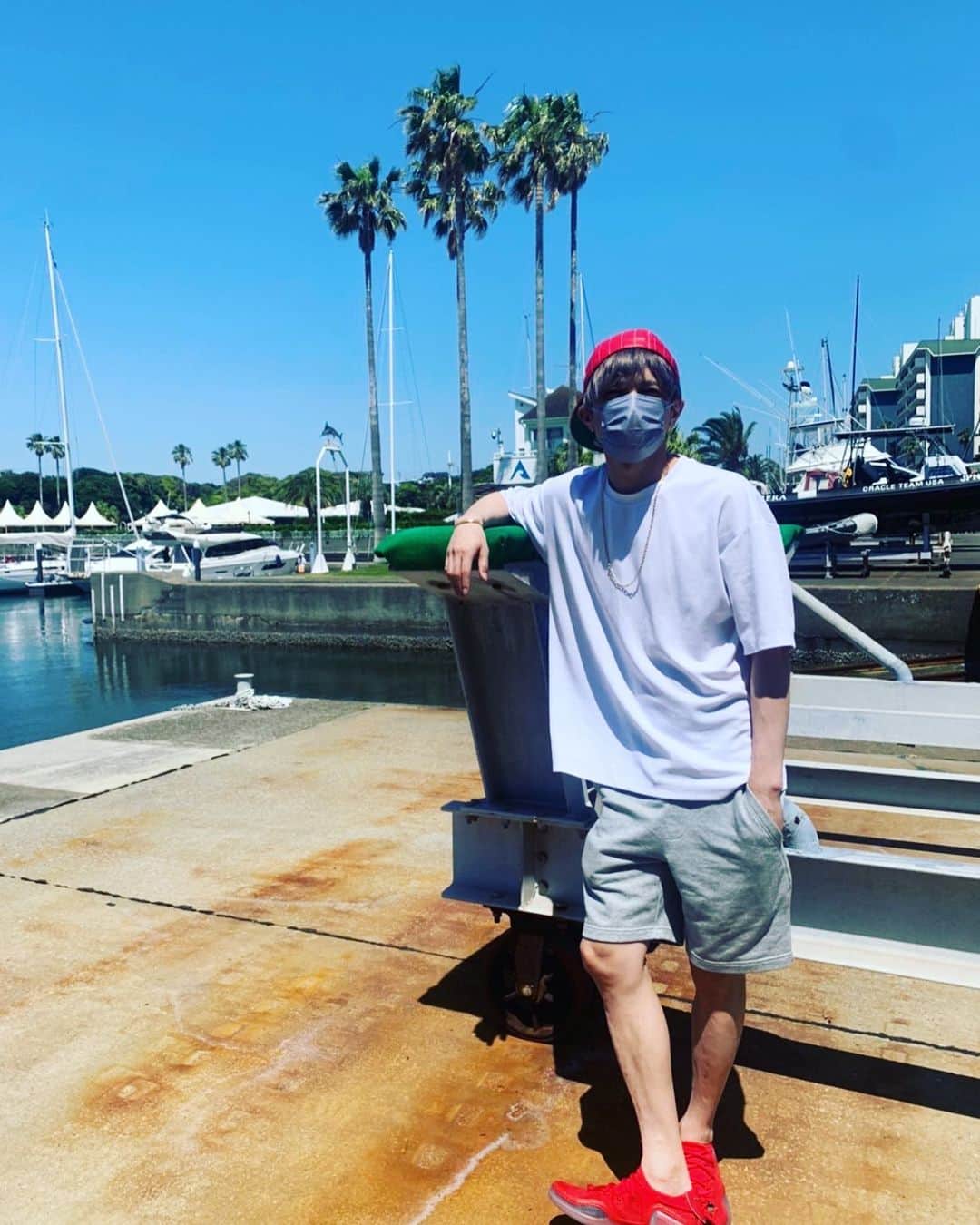のインスタグラム：「新木場から三浦海岸付近まで船でクルージング！！天気にも恵まれて快適な船の旅になりました！！ 魚もデカイの一匹つれました！  #クルージング　#釣り #晴天　#パリピ　#船」