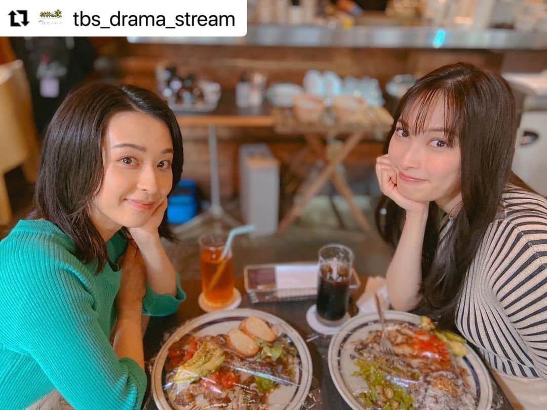 瀬戸さおりさんのインスタグラム写真 - (瀬戸さおりInstagram)「明日はいよいよ 『#理想ノカレシ』第1話放送です！！ TBSにて、24:58〜✨ 是非ご覧ください😊  可愛い優芽子とのオフショット📸💕  #Repost @tbs_drama_stream with @make_repost ・・・ #理想ノカレシオフショ  明日は火曜日❣️ということは……？『#理想ノカレシ』第1話放送🥳 TBSにて、24:58からの放送です🤩  優芽子と友実の親友組でランチ…🍽お揃いポーズで仲良し💓  明日の正午からは #Paravi #UNEXT にて第2話先行配信も❣️  #ドラマストリーム #理想ノカレシ #理想ノカレシオフショ #大政絢 #瀬戸さおり #ランチ🍽 #親友 #明日 #5月31日放送 #TVer #無料見逃し配信 #Paravi #UNEXT #1話先行配信中 #明日 #第2話先行配信開始」5月30日 15時15分 - saori_seto0919