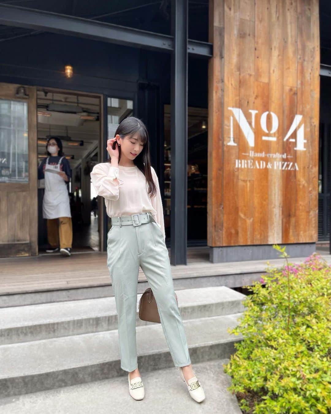 関根ささらのグルメインスタ