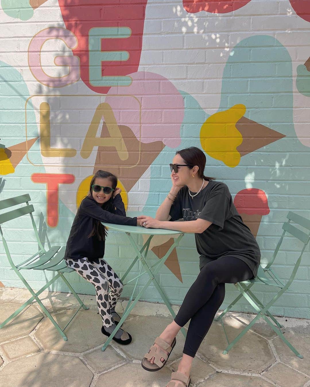 のインスタグラム：「かわいい美味しいジェラート屋さん🍨🌈💖💛💚💙  @gelatofestival   #ジェラート #gelatofestival #losangeles」