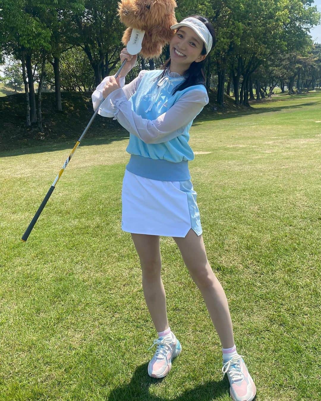 芹那さんのインスタグラム写真 - (芹那Instagram)「ハーフ50の スコア100だった🫠 １００きりまで すごい刻む 次こそわ😝🙌🏻  #ゴルフウェア @j.jane_japan  #ゴルフ女子 #ゴルフコーデ #ゴルフ好きな人と繋がりたい  #ゴルフシューズ @pumagolf_japan  #ゴルフ上手くなりたい #ゴルフ日和」5月30日 23時05分 - serinaofficial