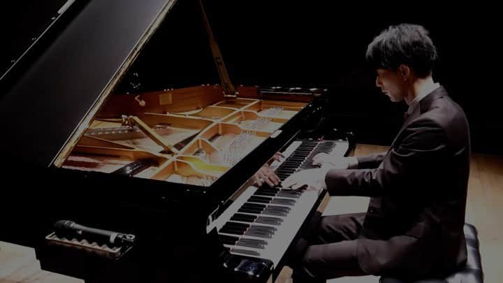 三浦コウのインスタグラム：「＊ ショパン - バラード1番 ⁡ Chopin - Ballade No.1 ⁡ ◼全国ツアー ⁡ ・愛知県 7/14 (木) ヤマハ名古屋ホール ⁡ ・大阪府 9/17 (土) 南港サンセットホール ⁡ ・石川県 11/13 (日) 白山市松任生涯学習センター プララ ⁡ ・長野県 12/11 (日) ハーモ美術館ティーセントホール ⁡ ・福岡県 12/16 (金) 北九州ウェルとばた中ホール ⁡ ・東京都 2023/2/5 (日) マリーコンツェルト ⁡ 時間など詳しくは @koomiura よりオフィシャルサイトをご覧ください。 順次お知らせさせて頂きます。 ⁡ _________________________ ⁡ ・Twitter - @ miurakooo ・YouTube - 🔎三浦コウ ・インスタグラム - @koomiura ・ライン公式 - @ 143yknpq ⁡ _________________________ ⁡ ⁡ ⁡ ⁡ ⁡ ⁡ ⁡ ⁡ ⁡ ‪#ピアノ #piano‬ #バラード1番 #Ballade1 #三浦コウ」