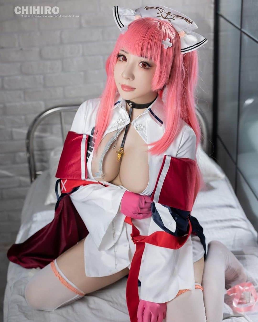 千尋のインスタグラム：「千尋診療室今日上線~~! 是本月的Tier3喔!剩下最後2天了! Get yor pics to story☆ Last of 2 days on Patreon~~ Come to get Chihiro's  Tier3 HMS PERSEUS!  PHOTO / @zuo_fengtwphotographer   #Azullane #HMSPERSEUS #アズールレーン」
