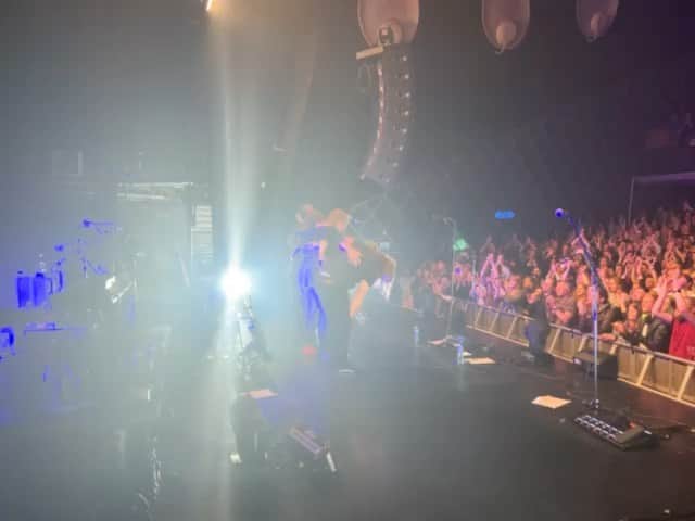 ミューのインスタグラム：「Tusind tak, Oslo! Finally this happened ♥️ Tak for at være et vidunderligt publikum!!」