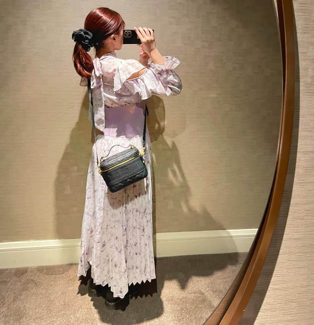 RIHOのインスタグラム：「👗💗」