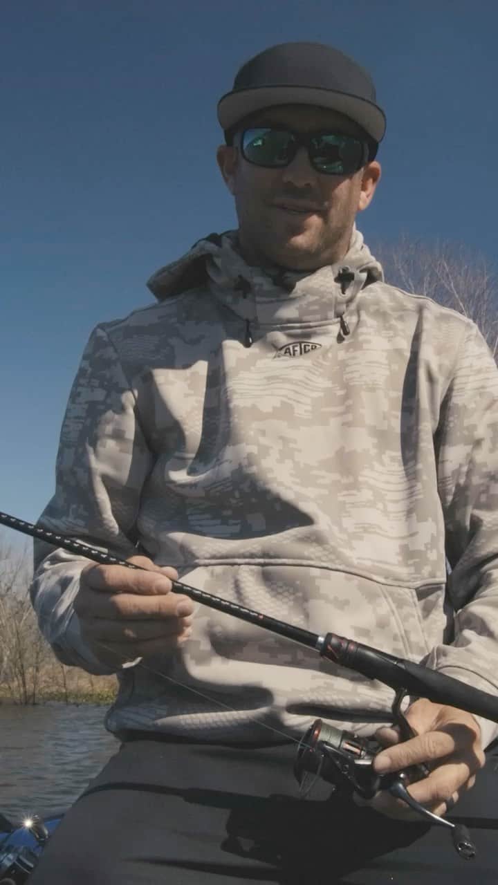 シマノ｜Fishingのインスタグラム：「All-around, premiere performance on tournament day.  Listen as Shimano Pro Greg DiPalma breaks down the major advantages of fishing a Shimano Zodias spinning rod when chasing a heavy limit with traditional techniques - and why the Shimano Vanford is the perfect reel to complete this dynamic setup. @gregdipalma   #FishShimano #ShimanoZodias #Zodias #BassFishing #BassGear #LargemouthBass #BassNation #BassBoat」