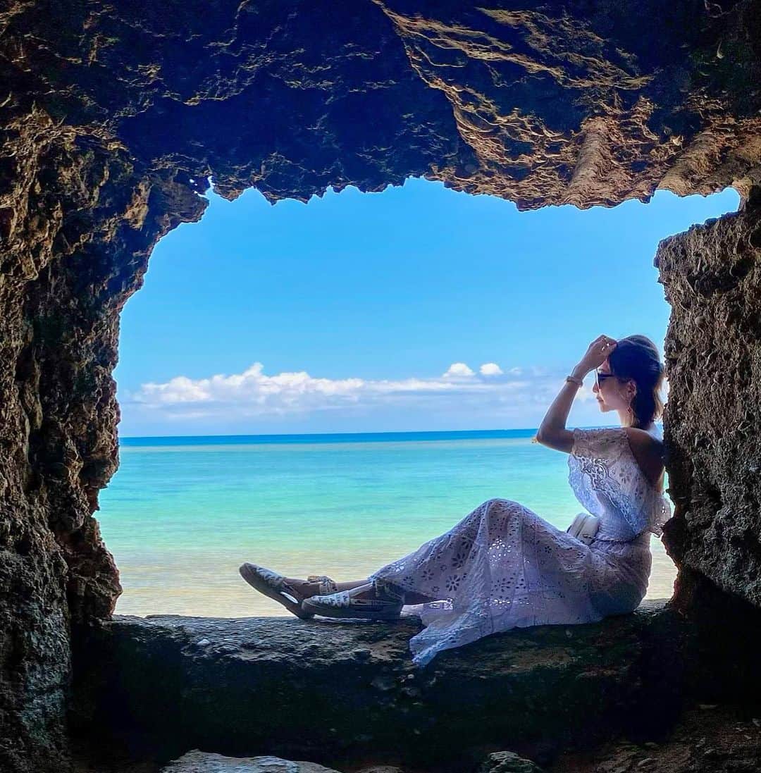 JUNKO（飯田順子）のインスタグラム：「📍beach51 ・ 岩の窓🫶」
