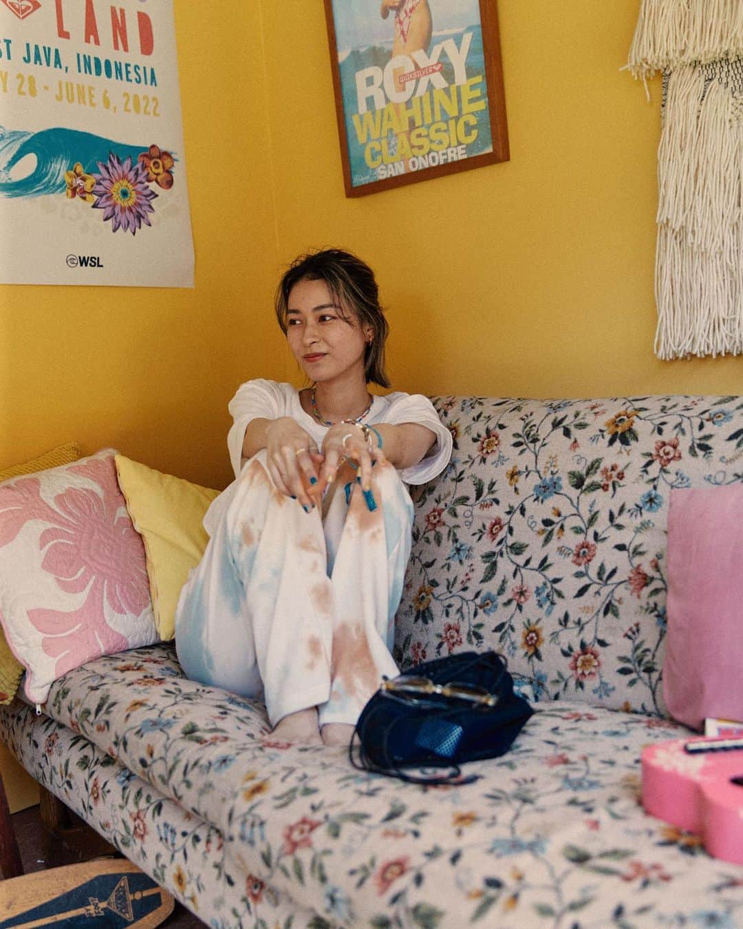 松本瞳のインスタグラム：「. @roxyjapan 💛🤍💚 #greenroomfestival」