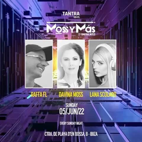ララ・スコラーロのインスタグラム：「See you at @tantra_ibiza this SUNDAY!!! I’ll be playing tech house all night and some disco ;) 🎧 celebrating my girl @davina_moss bday #IBIZA 🇪🇸 @raffafl」
