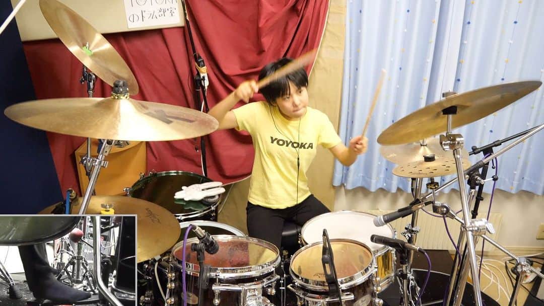 のインスタグラム：「✨Sparkling - YOYOKA / Self Drum Cover Ver.✨  ※This was shot with one take and no edit.  Music: Yukihide YT Takiyama and YOYOKA  Arrangement: Yukihide YT Takiyama  YOYOKA - Drums Yukihide YT Takiyama @whyteamusic - Guitar Rhonda Smith @rhondasmithbass - Bass Derek Sherinian @dereksherinianofficial - Keys  Rec & Mixed & Mastered by Akifumi Soma @soulmarkifme  Video Shot & Edit by Akifumi Soma  #sparkling #yoyoka #drums #yukihideyttakiyama #rhondasmith #dereksherinian」
