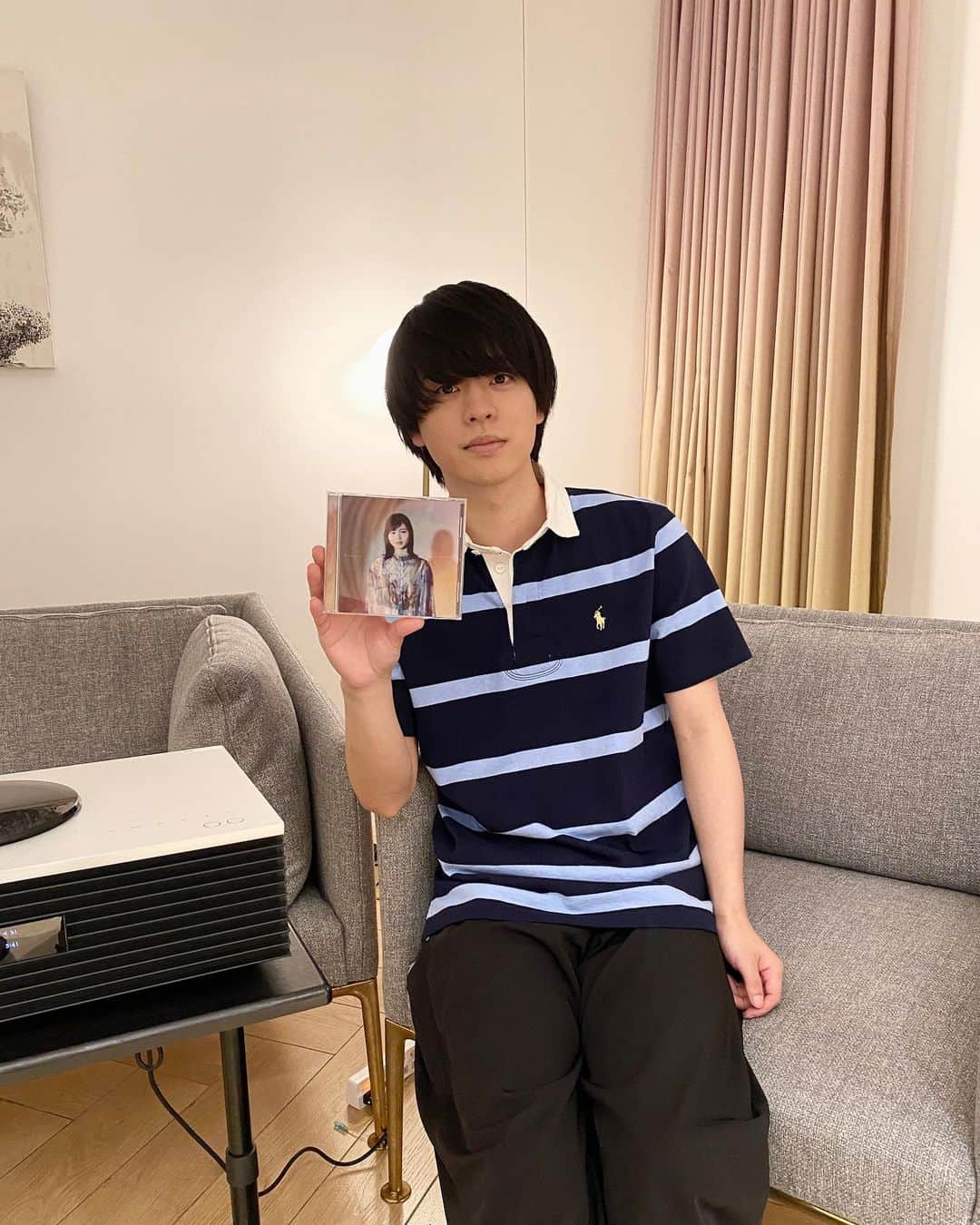のインスタグラム：「2022.6.1  ユニバーサルシグマからメジャーデビューしました！これからも真摯に音楽と向き合って、作っていきます。 1st ALBUM 「Memory」、是非聴いてください。」