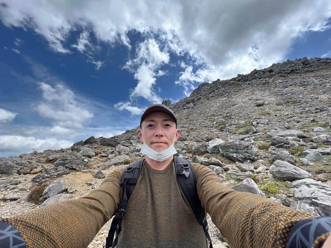 ピカ子さんのインスタグラム写真 - (ピカ子Instagram)「今日は那須岳連峰へ 快晴で気分良し😊」6月1日 14時04分 - pikaco_makeup