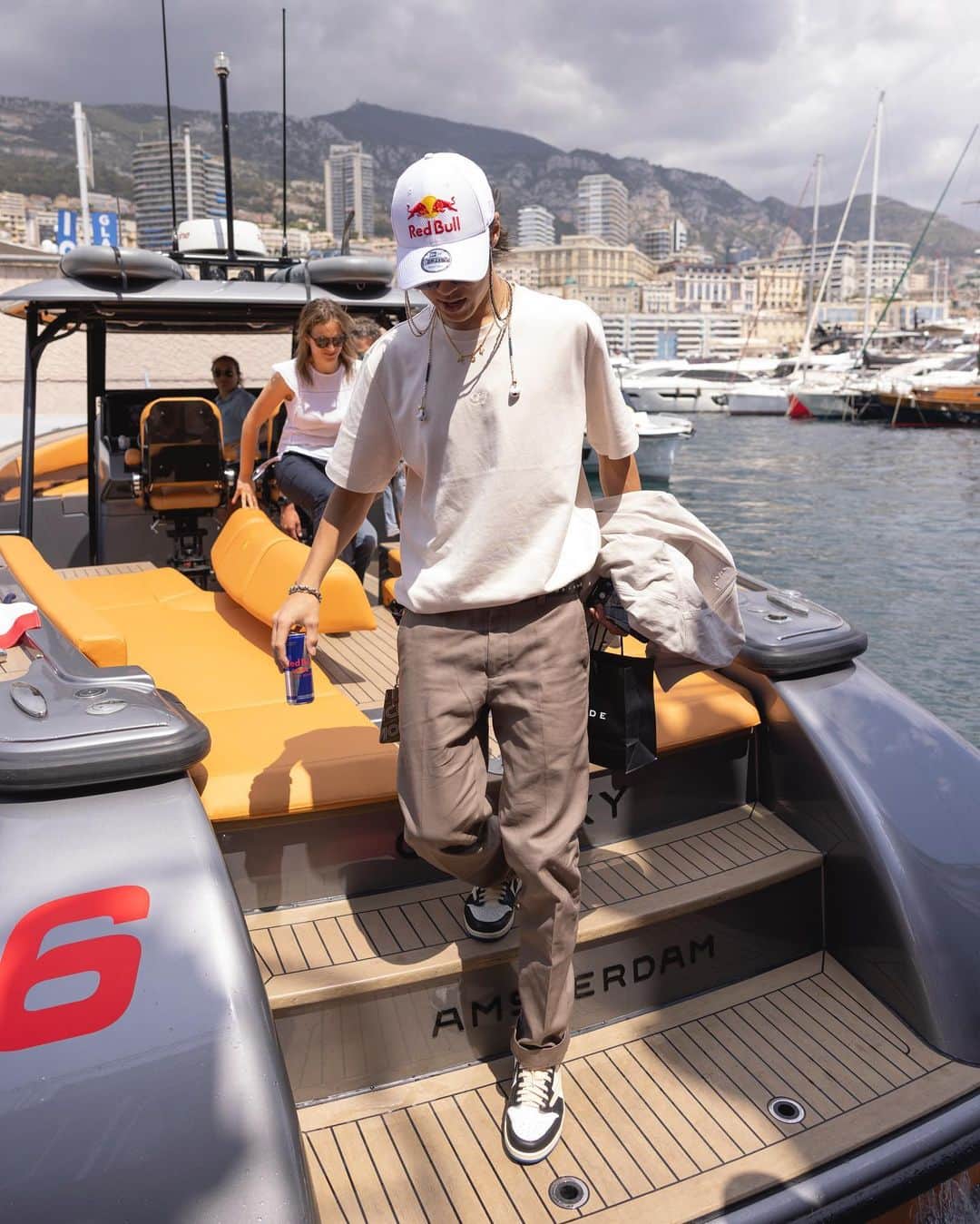 小林陵侑のインスタグラム：「🇲🇨🚤🏎 📸:@alphatauri」