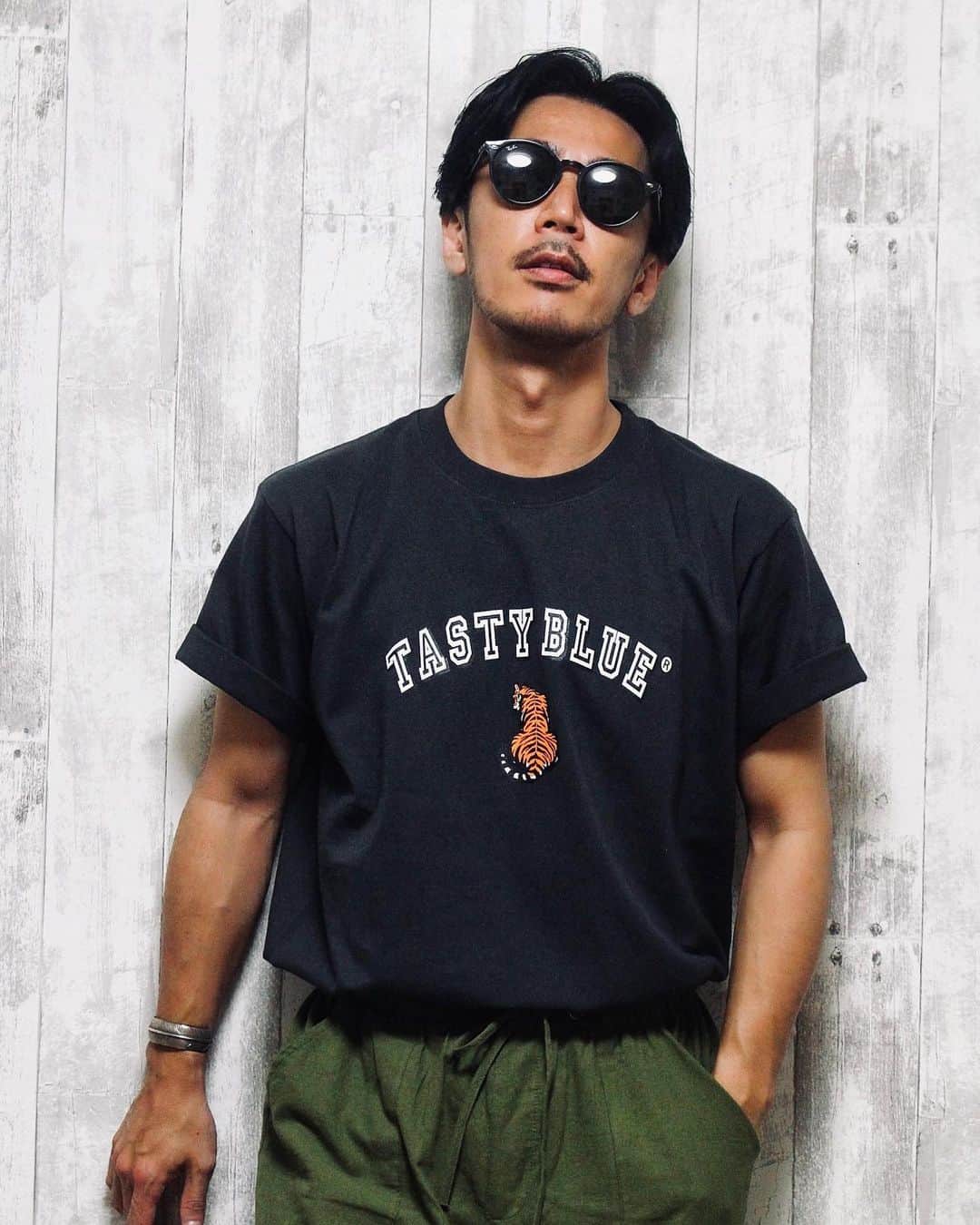 阿部大輔のインスタグラム：「本日20時より新作tee一斉リリースです！！ どれもシンプルを基本線にデザインし、どんなスタイルにも合わせやすくなっております🤙🏽 6.2ozのプレミアムな着心地と頑丈な生地感でアメカジ好きにはたまらない風合いとなっております！ ㅤㅤㅤㅤㅤㅤㅤㅤㅤㅤㅤㅤㅤ ㅤㅤㅤㅤㅤㅤㅤㅤㅤㅤㅤㅤㅤ」