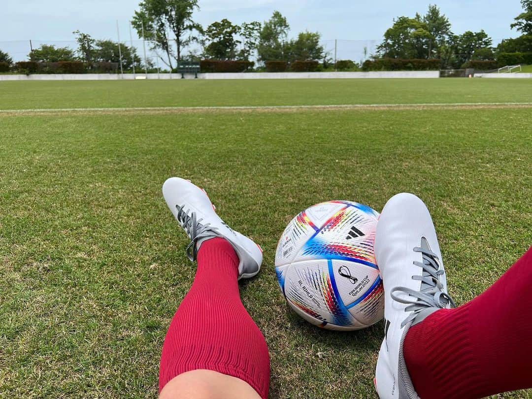 野村祐希さんのインスタグラム写真 - (野村祐希Instagram)「５号ボールってこんな重かったっけ。笑 フルコートサッカーしたい  #サッカー #fifa公式球  #アルリフラ」6月1日 19時48分 - yuknmr