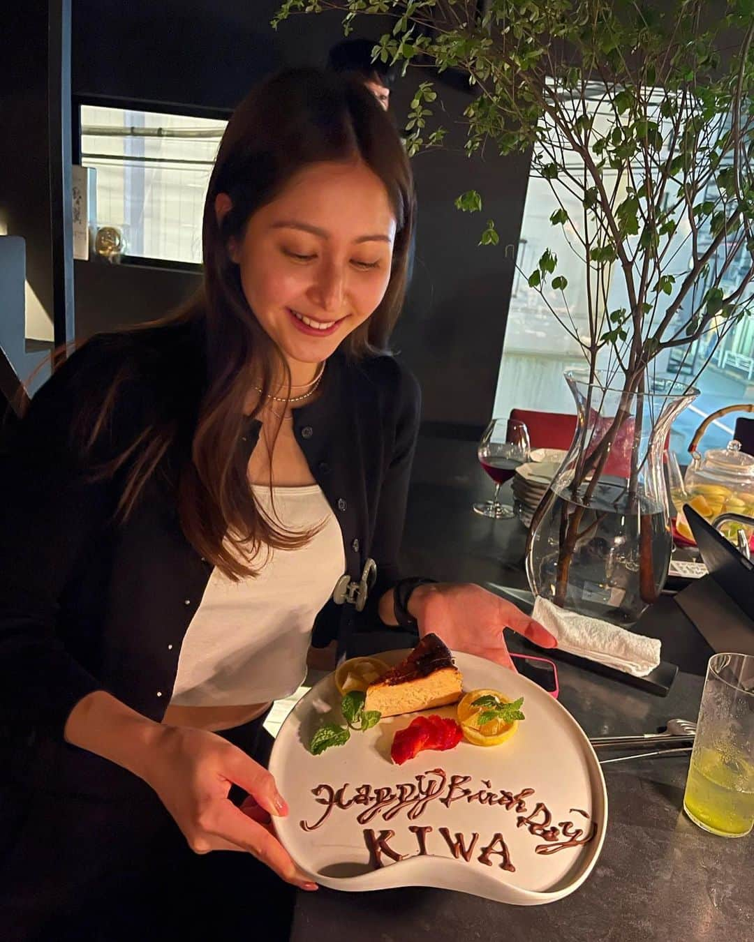 季葉さんのインスタグラム写真 - (季葉Instagram)「お友達にお誕生日お祝いしてもらったときの写真〜❤︎うれしかった🥰」6月1日 20時05分 - kiwaofficial