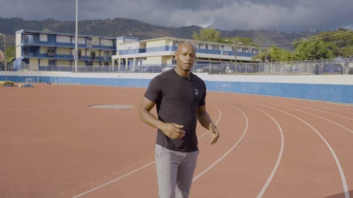 アサファ・パウエルのインスタグラム：「Ok hope you are ready for this , my new series called 10 in 10 where I will be driving all sorts of cars along with surprise guests .So head over and subscribe to Asafa 10 in 10 and watch out for videos coming soon!」