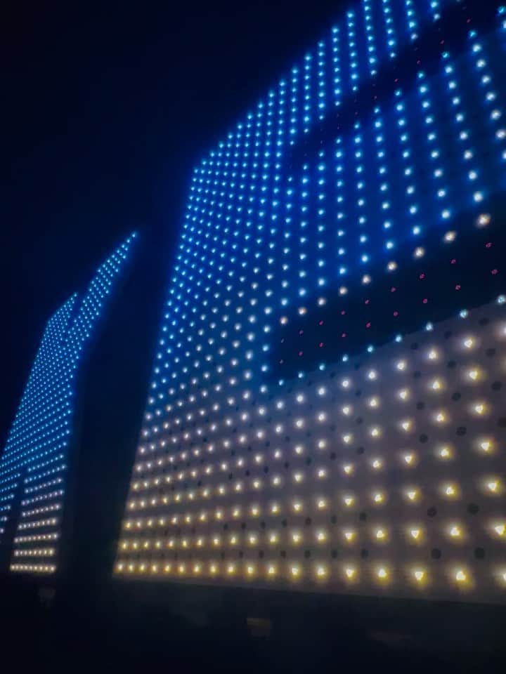 Duncanのインスタグラム：「5號LED有話要說 . LED 5 has something to say . #keelung #led #zoom #in #out #taiwan #illustrator #2022 #life #duncan #當肯 #duncandesign」