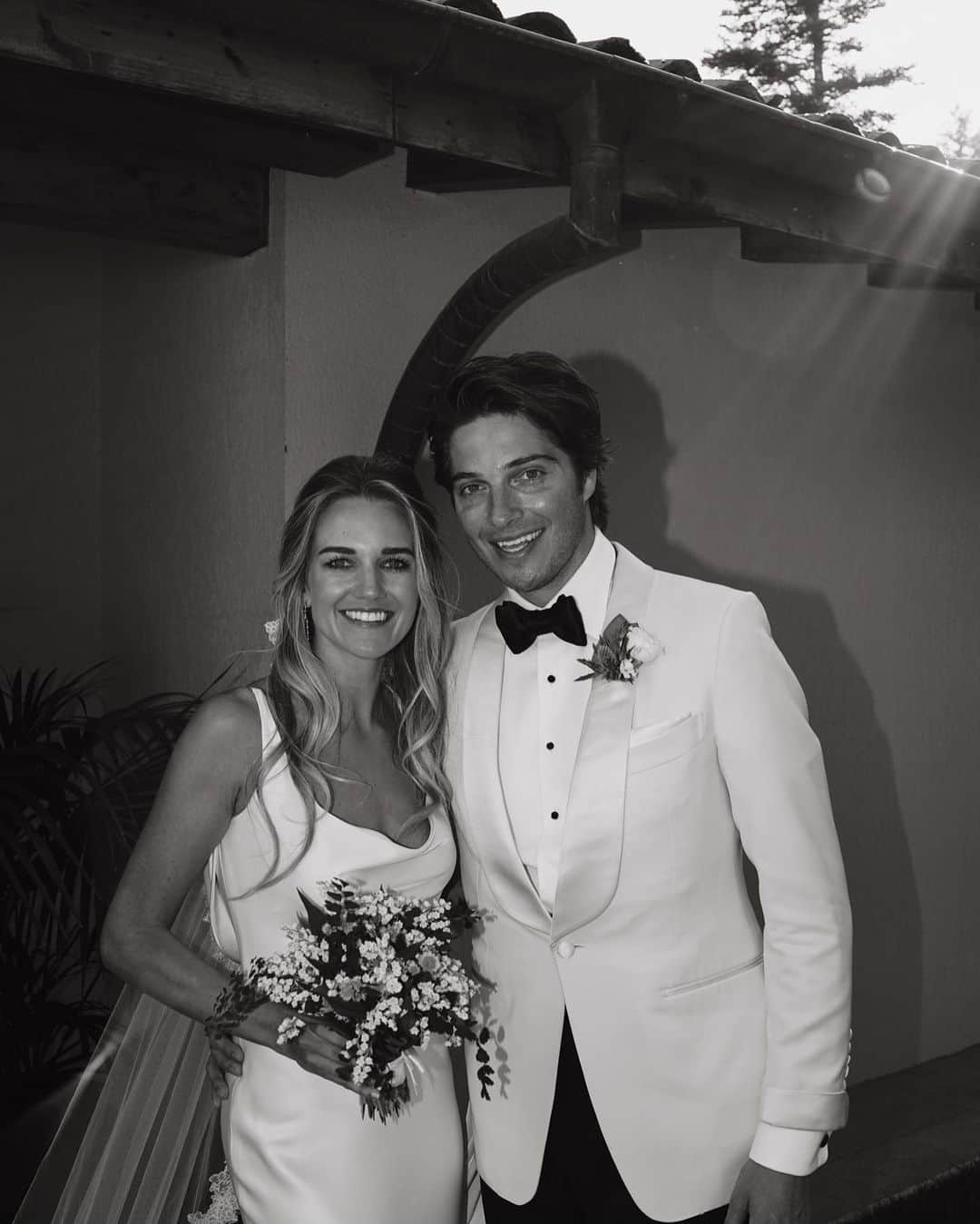 テイラー・ヒルのインスタグラム：「Congratulations Mr. and Mrs. Swayze ❤️ I love you both so much! Had the most magical weekend celebrating your beautiful love story ✨❤️✨cheers to my future brother and sister!」
