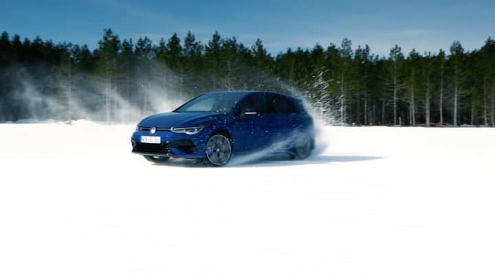 タナー・フォウストのインスタグラム：「Name one thing more fun than sliding a car on snow!! Take a break from summer and check out this  BTS from Michigan and a @vwr @vw media event!  Link in bio. 🎥 @barret_turner」