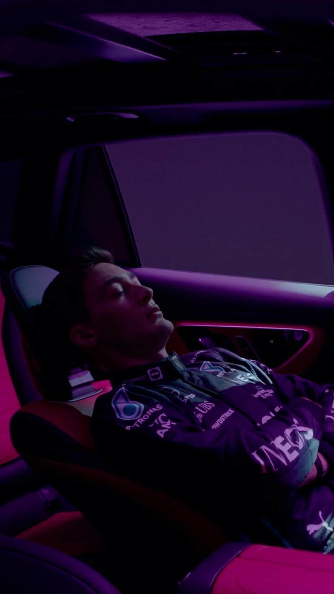 ジョージ・ラッセルのインスタグラム：「Good fun filming the new GLC premiere! Check it out on the @mercedesbenz YouTube channel. 👌」