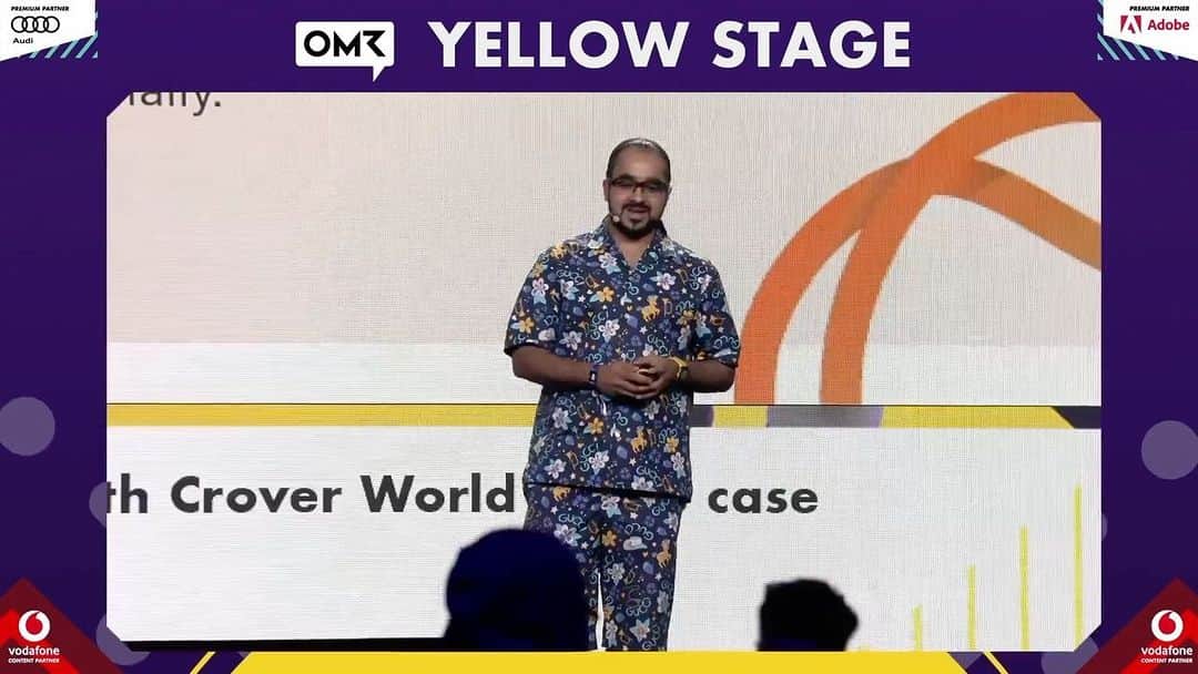 エヴァン・ルースラのインスタグラム：「It was a pleasure talking about Community Building through NFTs at @OMRockstars in Hamburg to over 70,000 people who attended the event in person live!   Join the community and be a part of a ride to the moon 🚀」