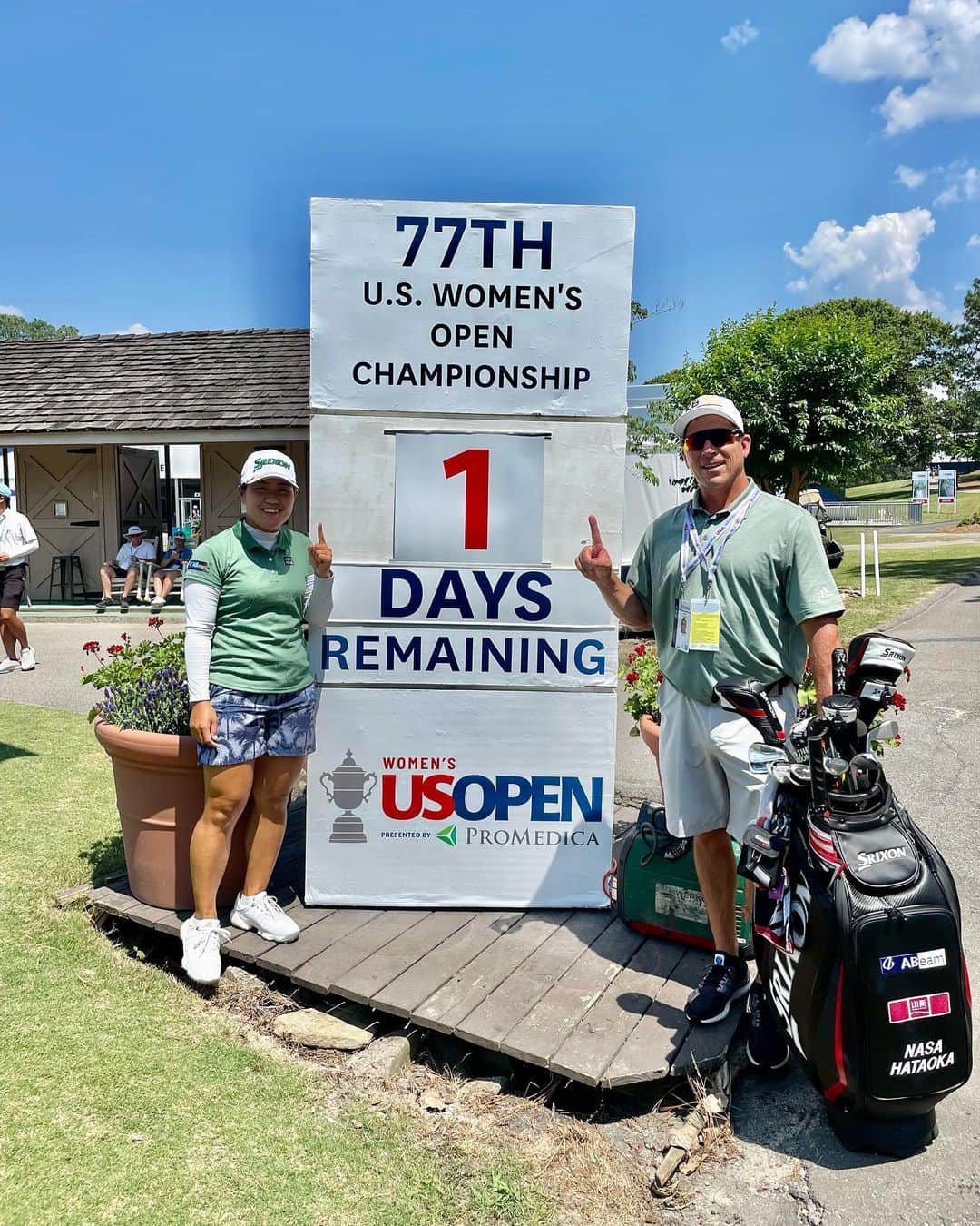 畑岡奈紗のインスタグラム：「Ready for the @uswomensopen  @pineneedlesresort 🇺🇸😎 Practice round with @sakura_koiwai_official 🌸 #身長も#使用ボールも#今日使ったボールの番号も#ボールに引いてるラインの色も#一緒でした😂#日焼け度合いは…#同級生」