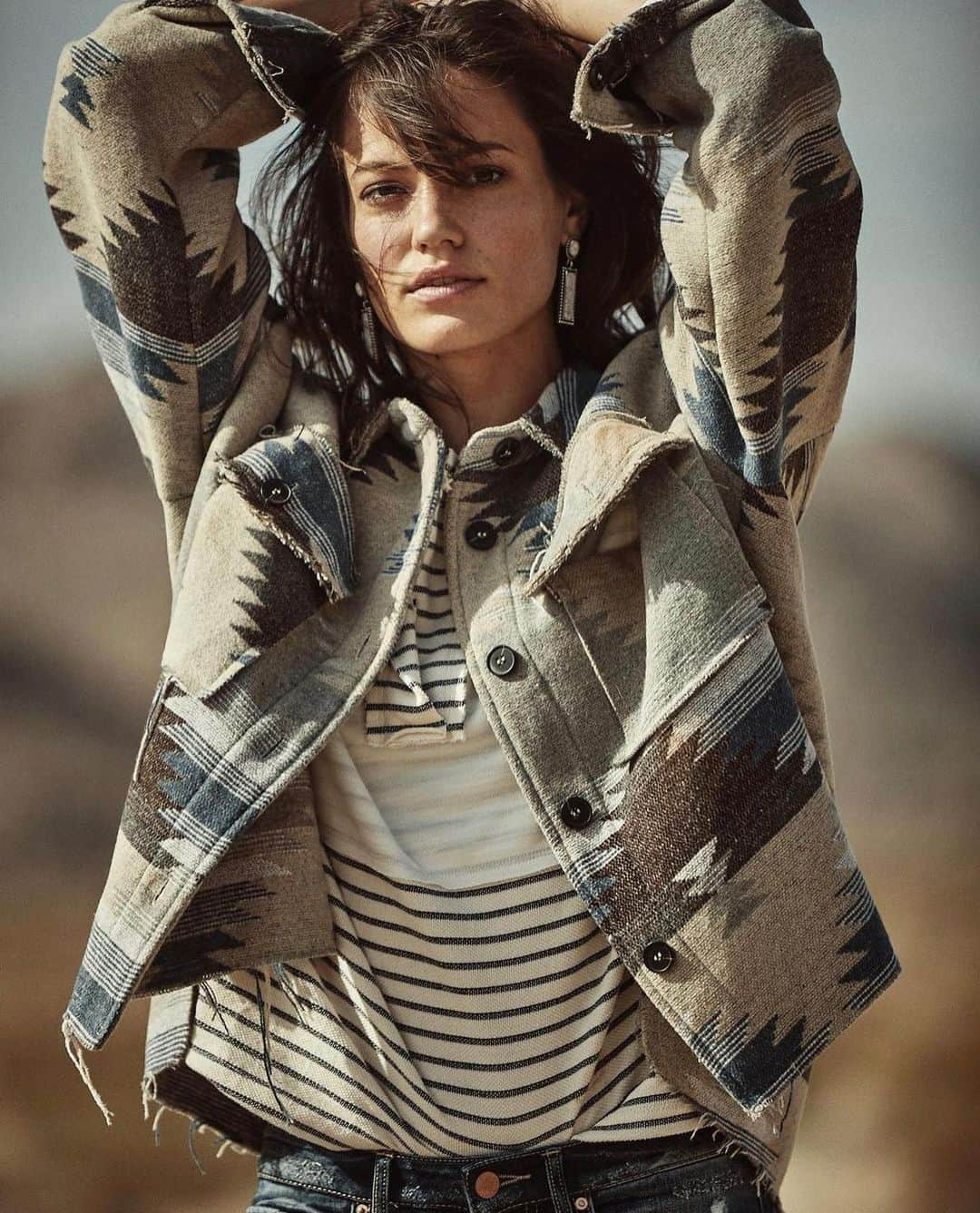 Keilani Asmusのインスタグラム：「Desert days with @buckle」