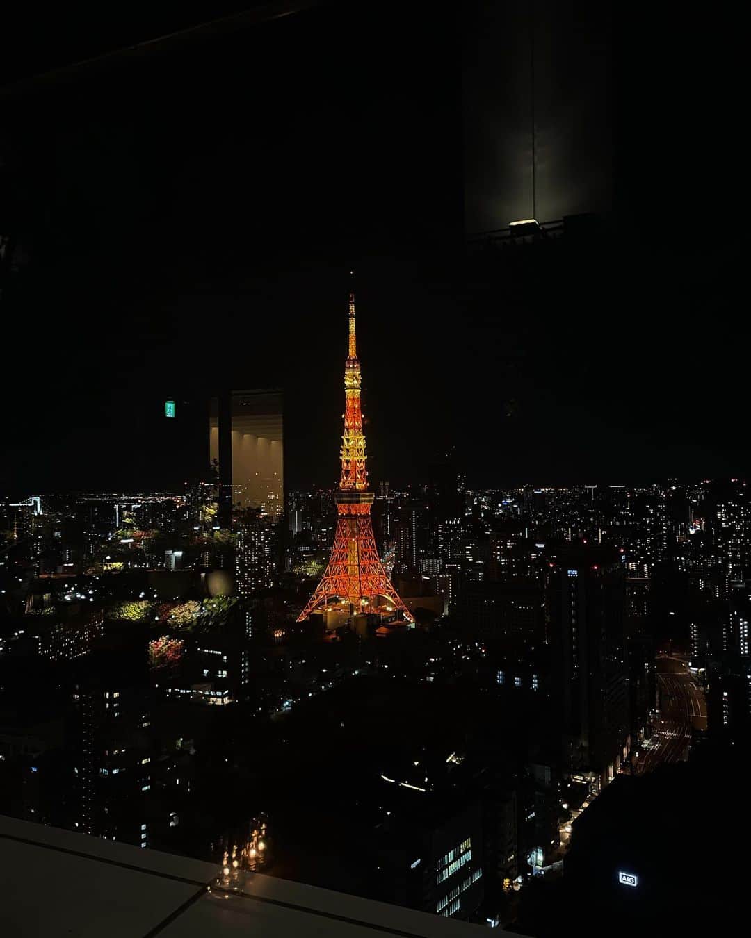 黒石奈央子さんのインスタグラム写真 - (黒石奈央子Instagram)「EDITION HOTELのテラスがオープン。  東京タワー前の、絶景立地。 @editionhotels」6月2日 17時48分 - blackstone705