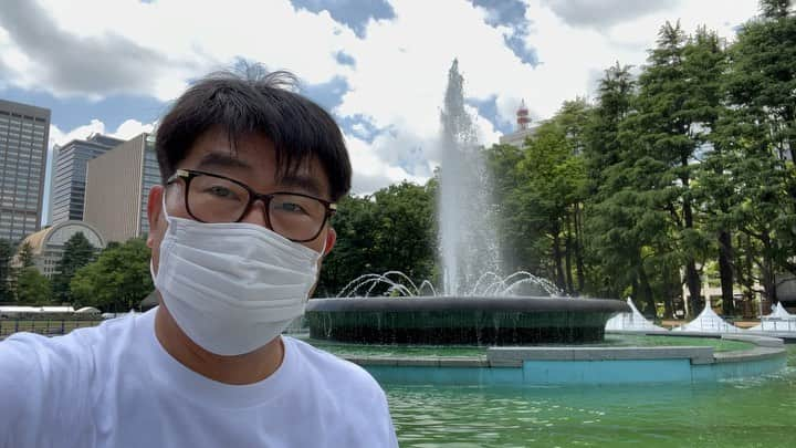 亀田誠治のインスタグラム：「ニッポン放送でハッピーな生放送の後、日比谷公園に駆けつけています。日比谷音楽祭2022明日6月3日(金)、4日(土)、5日(日)。入場無料です。😊😊😊 #日比谷音楽祭  https://hibiyamusicfes.jp/2022/  #クラウドファンディング で応援お願いします。 https://readyfor.jp/projects/HMF2022」