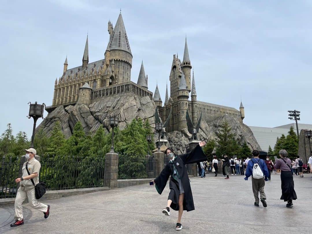 藤村玲衣のインスタグラム：「🪄✨💚🐍  愛してる！ @xxk_minae_92xx  @ayumi_kura_」