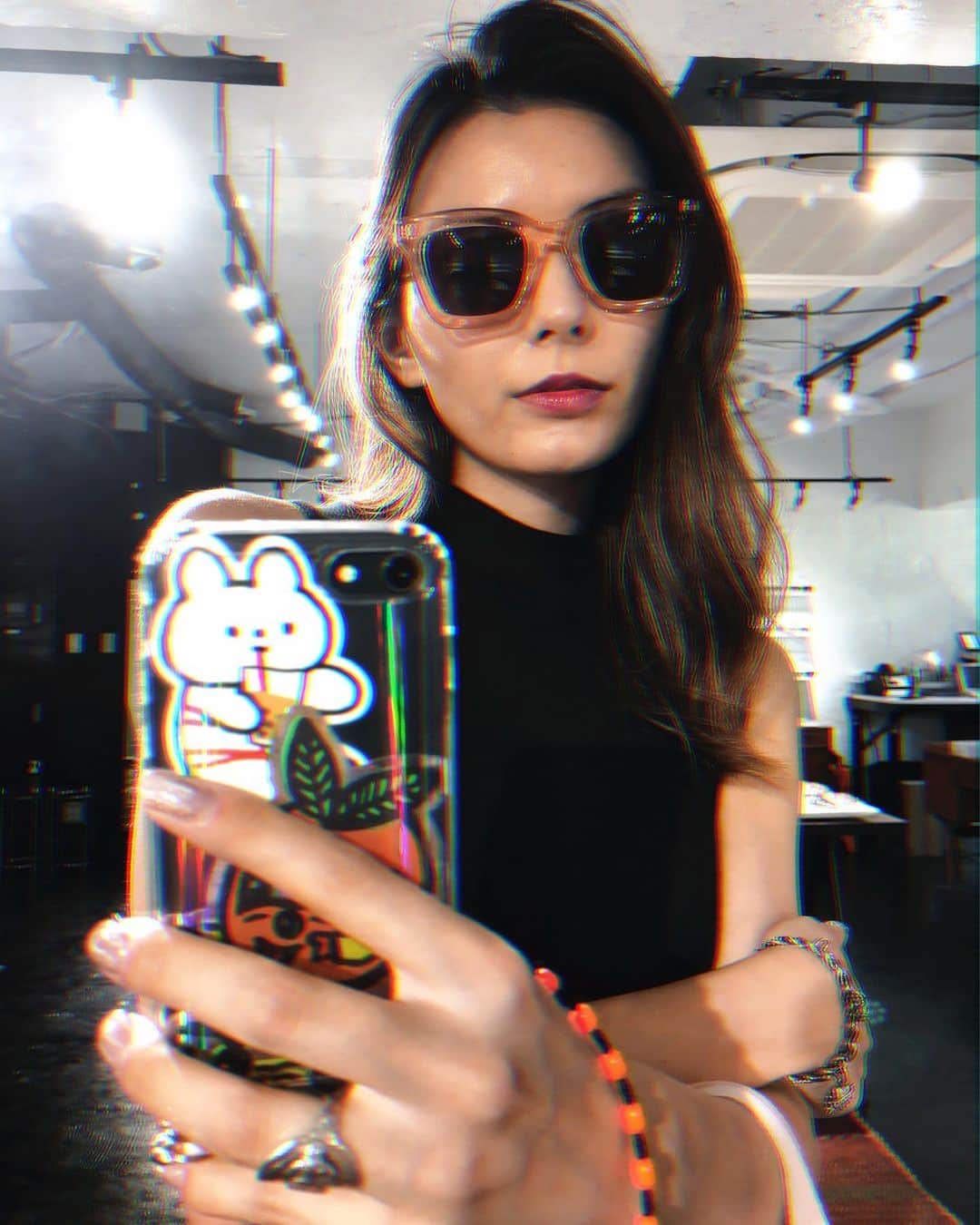 ケリーアンのインスタグラム：「💖✌️😎📸  鏡 #selfie」