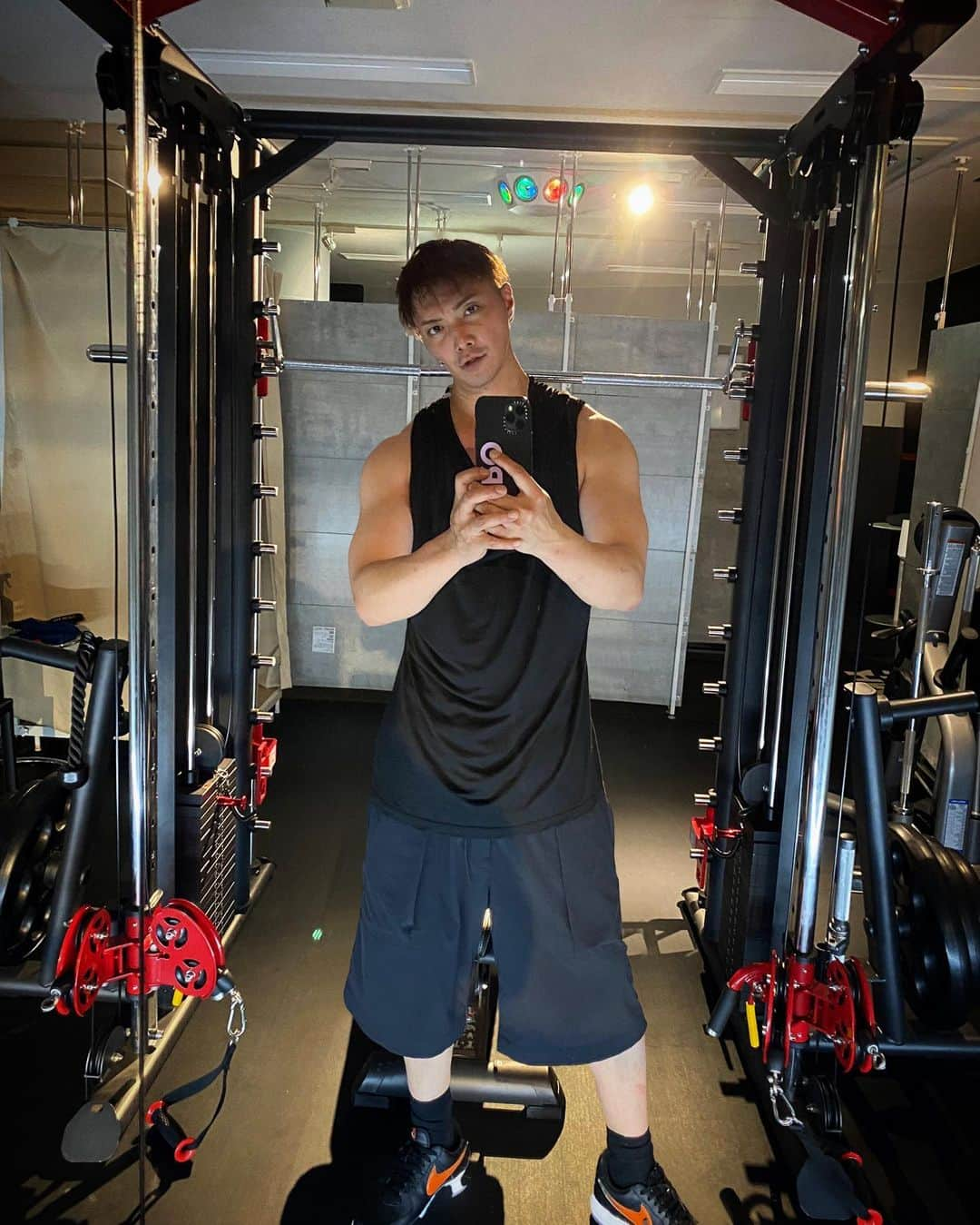 平宮博重さんのインスタグラム写真 - (平宮博重Instagram)「WORK OUT Arms and shoulders today;p 今日は頑張ってきました！！ #shoulderworkout #arms #gymlife #motivation #肩トレ #二頭筋 #トレーニングウェア #y3yohjiyamamoto #kith」6月3日 1時38分 - hiroshige_narimiya