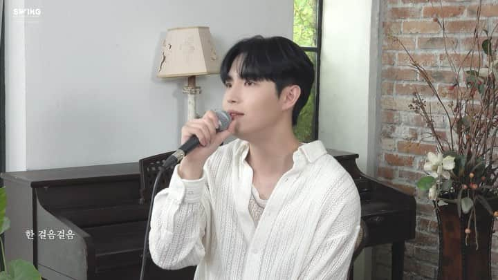 キム・ジェファンのインスタグラム：「김재환 - 달팽이 Live Clip  Coming Soon💙  윈드에게로 가는 중...🐌  💿 RELEASE 2022.06.05 6PM  #김재환 #KIMJAEHWAN #달팽이」