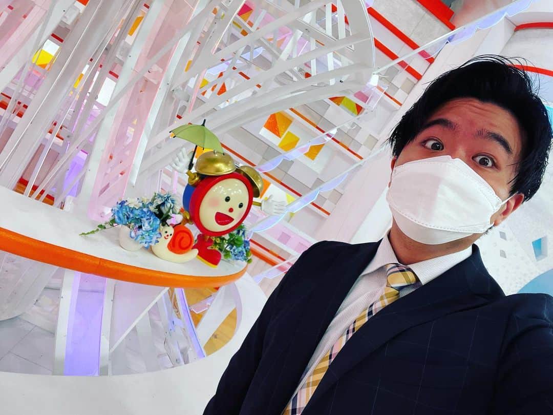 のインスタグラム：「めざましテレビお疲れ様でした #めざましテレビ #めざましくんは梅雨仕様  今日もゲリラ豪雨や雷に注意です。」