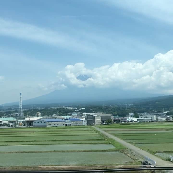 ケリーアンのインスタグラム：「#🗻 Mt. Fuji」