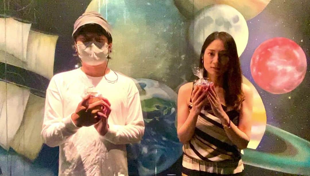 松本英子のインスタグラム：「明日のLIVE✨✨✨ 皆様のお越しをお待ちしておりまーす😍 チケットも各回残り数枚ですがございますので是非❤️  いよいよ明日開催！ 松本英子〜23rd Anniversary Live〜  ［1st］OPEN14:00START15:00 ［2nd］OPEN18:00START19:00  到着が遅れる際は恐れ入りますが店舗までご一報くださいませ。 03-5579-5649  当日予約若干数あり 明日12時半~昼13時/夜17時まで お電話にて受付致します📞  リハ後に、バンマス光永亮太氏と🙌」