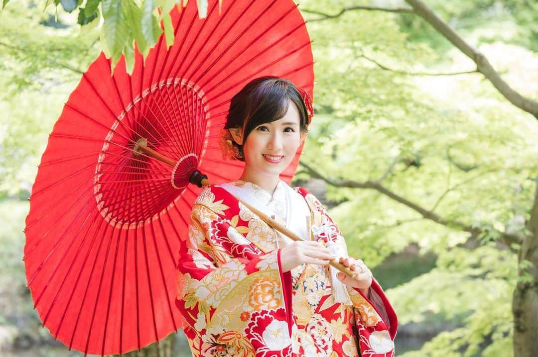 谷中麻里衣のインスタグラム：「お世話になっている皆様へ  この度、結婚したことをご報告させていただきます。 明るい家庭を築きながら、お仕事にも今まで以上に精進してまいります。 今後とも、ご指導ご鞭撻のほどよろしくお願いいたします。  谷中麻里衣」
