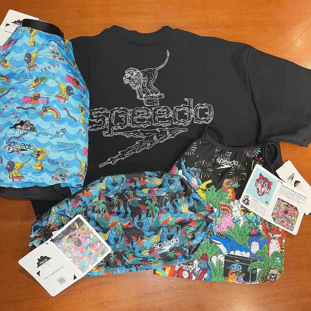 のインスタグラム：「#20220603   大人気のmulga×speedo 第三弾が先週から発売🌈！！！ 夏らしいデザイン！かわいい〜 柄物も気分上がりますよね🦁🧡 (マグネットもついてくる✌🏻) 私が着ているのはMサイズです〜 大きめ😇  👀🔎 @mulgatheartist @speedo_japan  #mulga #speedo」