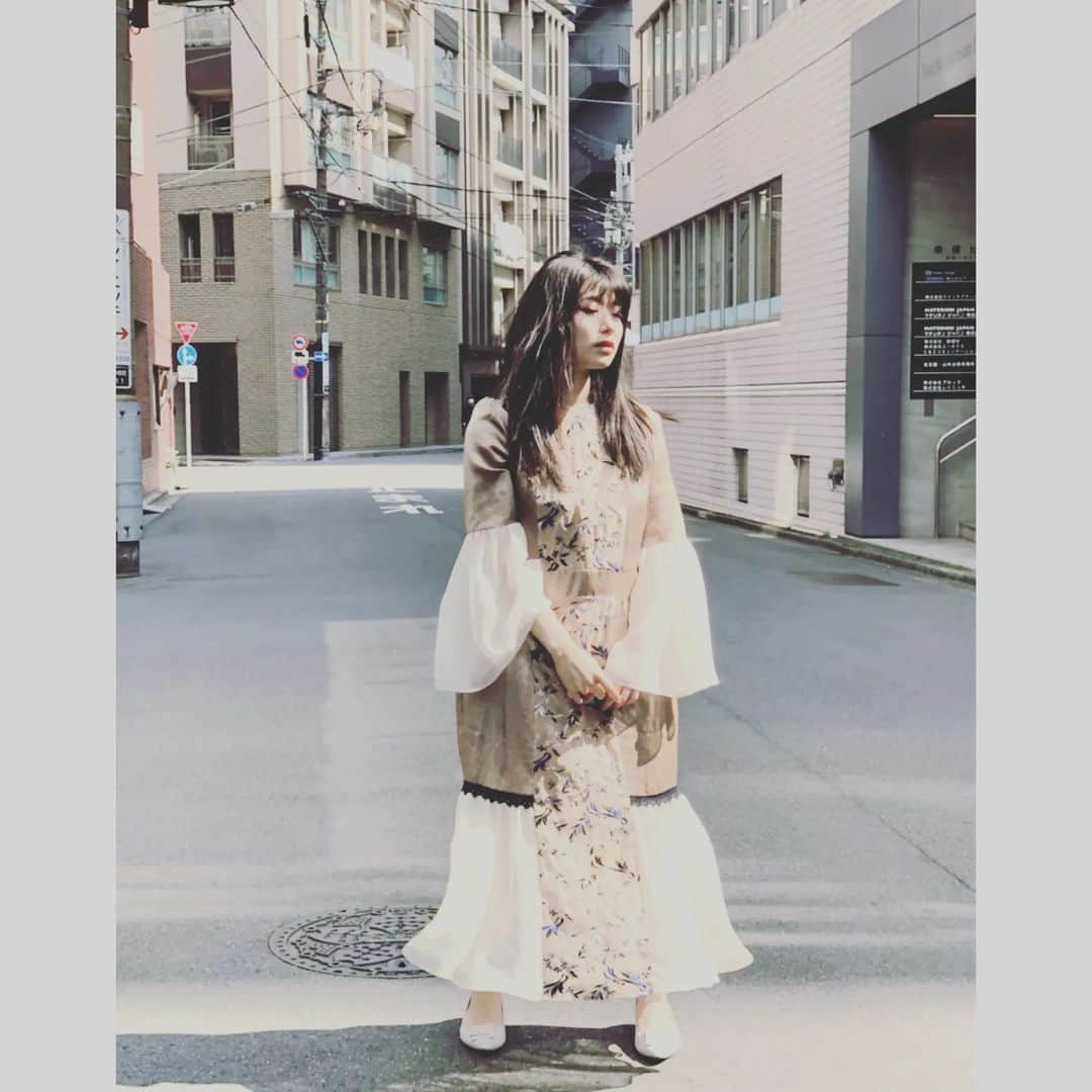 山田かなさんのインスタグラム写真 - (山田かなInstagram)「週刊プレイボーイさんでインタビューを受けました😌  #instalove #グラビア #扎心了 #like #gravure #tokyo #model #Japanesegirl #ootd #style #photo #love  #instagravure #맞팔」6月4日 11時12分 - maybe.yamada